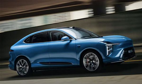 兴兴：用遥控追求极致速度；蔡浩宇AI游戏上架2719元｜极客早知道凯发K8登录Sam Altman：AI存在泡沫；宇树机器人夺金王(图5)