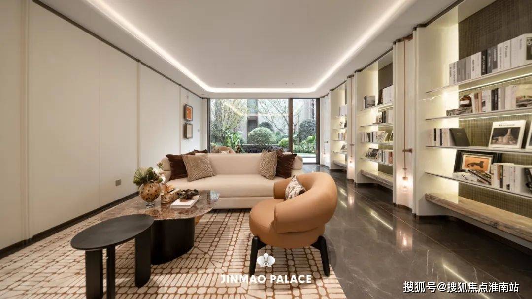 楼盘百科→首页网站→楼盘百科→首页网站24小时热线电话凯发k8普陀金茂府售楼处电线)普陀金茂府售楼中心电话→(图2)