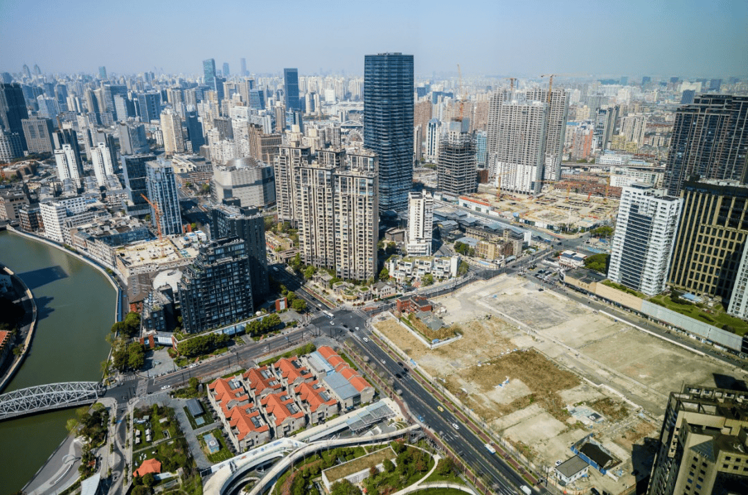 话→楼盘百科→首页网站→楼盘百科→首页网站→24小时热线电话凯发K8国际象屿苏河琹庐售楼处电线)象屿苏河琹庐售楼中心电(图7)